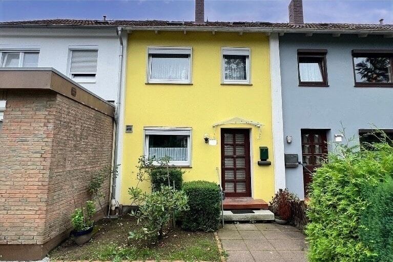 Reihenmittelhaus zum Kauf 139.000 € 4 Zimmer 75,6 m²<br/>Wohnfläche 223 m²<br/>Grundstück Trappenkamp 24610