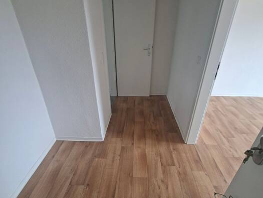 Studio zur Miete 250 € 1 Zimmer 33,1 m² frei ab sofort Thomas-Müntzer-Siedlung 17 Oßmannstedt Ilmtal-Weinstraße 99510