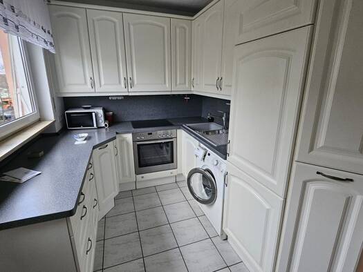 Wohnung zur Miete 1.150 € 4 Zimmer 91 m² Geschoss 2/2 frei ab sofort Großreuth b Schweinau Nürnberg 90431