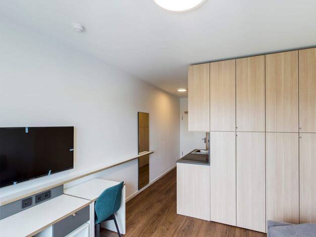 Studio zur Miete 864 € 1 Zimmer 22,4 m² 11. Geschoss frei ab 01.04.2026 Lehrter Straße Moabit Berlin 10557