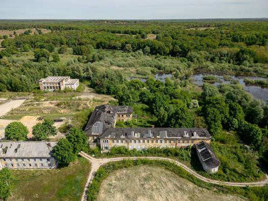 Haus zum Kauf provisionsfrei 7.500.000 € 1 Zimmer 7.747 m² 11.099 m² Grundstück Krampnitz Potsdam 14476