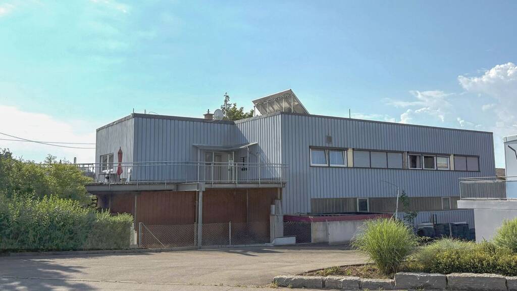 Gewerbeobjekt zum Kauf als Kapitalanlage geeignet 1.585.000 € 9 Zimmer 556 m² 1.058 m² Grundstück Dagersheim Böblingen 71034