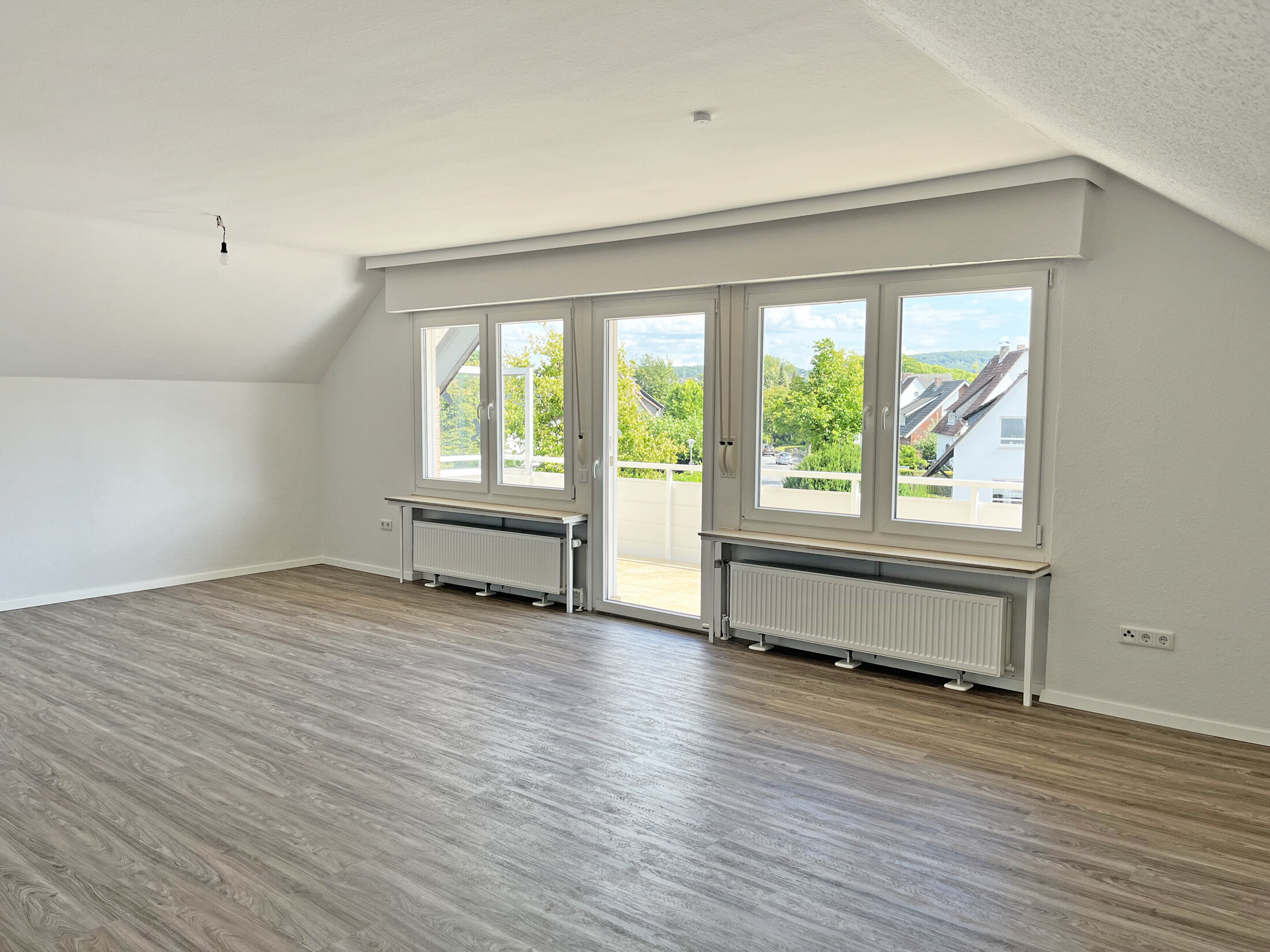 Wohnung zur Miete 850 € 4 Zimmer 106 m²<br/>Wohnfläche Bad Oeynhausen Bad Oeynhausen 32547