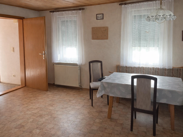 Einfamilienhaus zum Kauf 280.000 € 8 Zimmer 140 m² 1.316 m² Grundstück Schnelldorf 91625