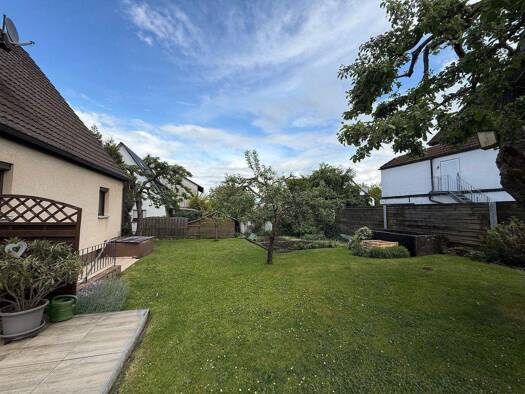 Einfamilienhaus zum Kauf 349.000 € 6 Zimmer 146 m² 1.019 m² Grundstück frei ab sofort Burgthann Burgthann 90559