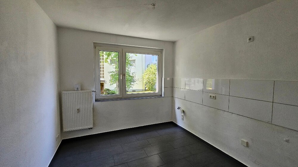 Wohnung zur Miete 459 € 2 Zimmer 57,2 m²<br/>Wohnfläche EG<br/>Geschoss 01.10.2024<br/>Verfügbarkeit Hardenbergstr. 17 (Alt-) Siegen - Giersberg Siegen 57072