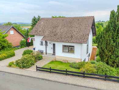 Haus zum Kauf 435.000 € 8 Zimmer 200 m² 950 m² Grundstück Großseelheim Kirchhain 35274