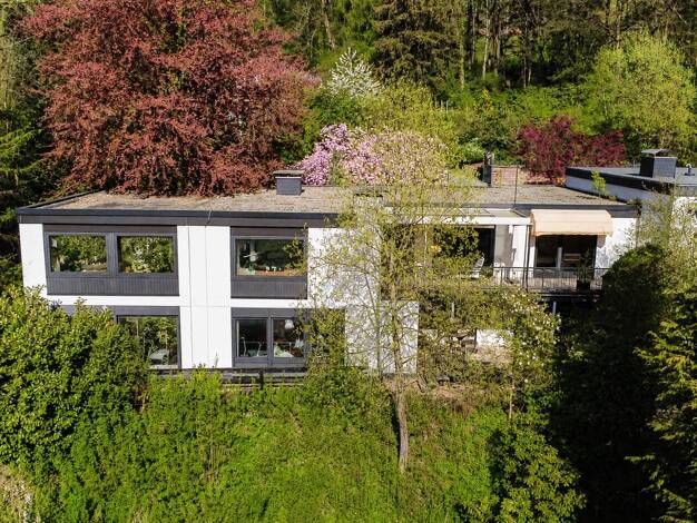 Reihenendhaus zum Kauf 385.000 € 7 Zimmer 225 m² 816 m² Grundstück Berlebeck Detmold 32760