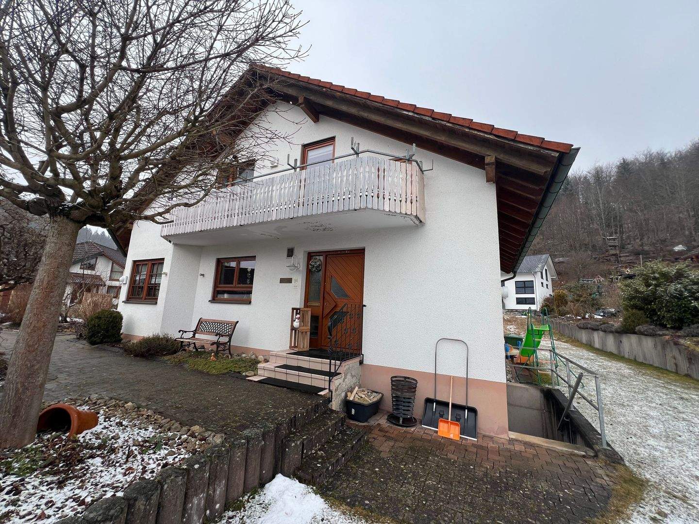 Immobilie in Geisingen - Familienfreundliches Haus mit Balkon und großer Terrasse in Geisingen - Bild 2