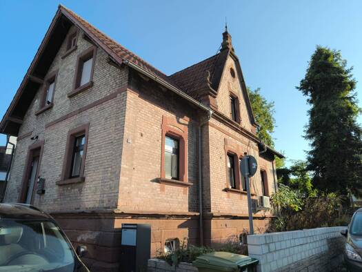 Einfamilienhaus zur Miete 1.800 € 6,5 Zimmer 180 m² 440 m² Grundstück frei ab sofort Berg (Pfalz) 76768