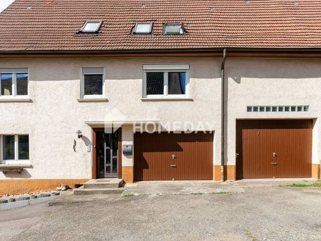Einfamilienhaus zum Kauf 421.000 € 10 Zimmer 220 m² 484 m² Grundstück Bisingen 72406