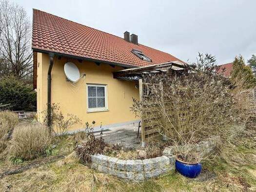 Doppelhaushälfte zum Kauf 299.000 € 4 Zimmer 110 m² 406 m² Grundstück Birkenzell Maxhütte-Haidhof 93142