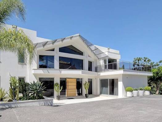 Chalet zum Kauf 3.995.000 € 5 Zimmer 629 m² 1.253 m² Grundstück Marbella 29660