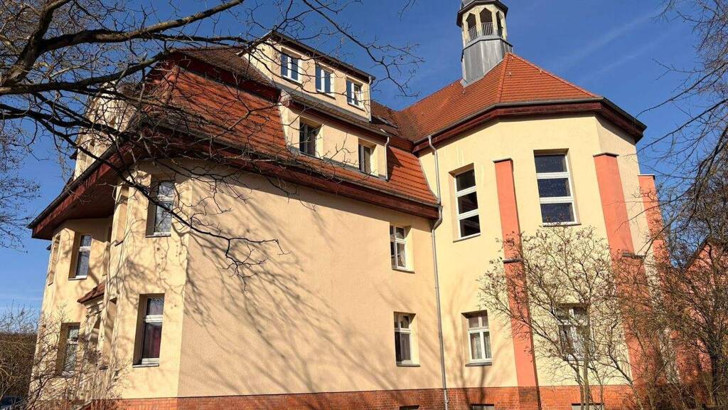 Studio zur Miete 468 € 1 Zimmer 53,5 m² 1. Geschoss frei ab 01.04.2026 Schützenstraße 18 Nauen 14641