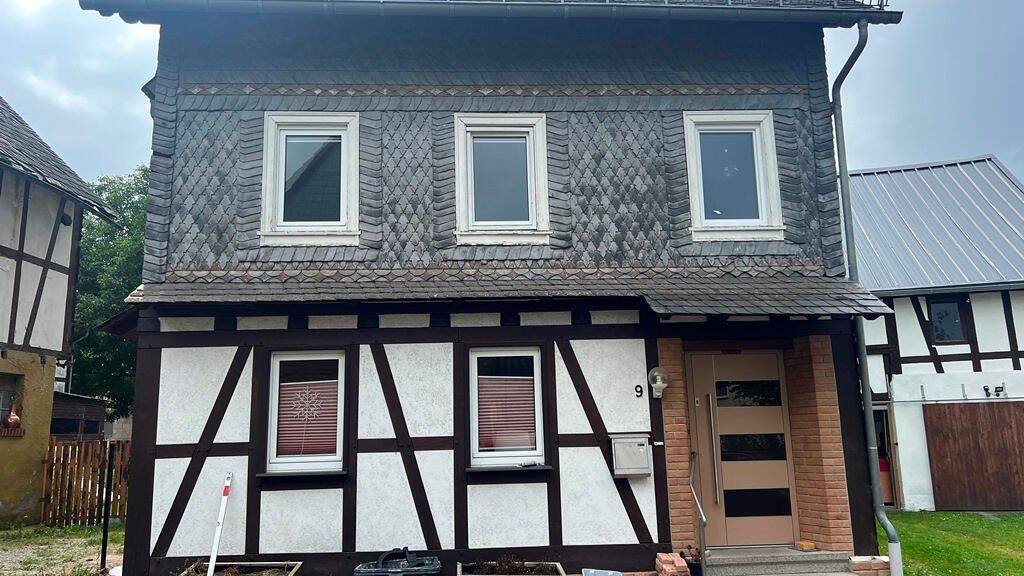 Einfamilienhaus zum Kauf provisionsfrei 130.000 € 8 Zimmer 265 m² 1.769 m² Grundstück Mengerschied 55490