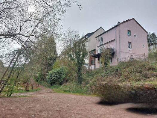 Einfamilienhaus zum Kauf 209.000 € 4,5 Zimmer 125 m² 371 m² Grundstück Pirmasenser Straße 15 Rodalben 66976