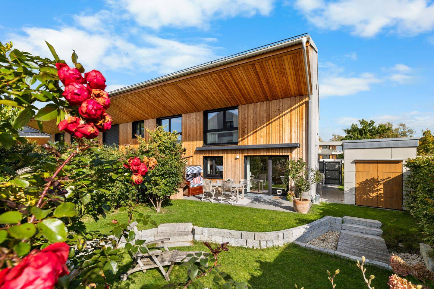 Immobilie in Schondorf am Ammersee - Exclusives Landidyll am Ammersee - mitten im Fünf-Seen-Land! - Bild 0