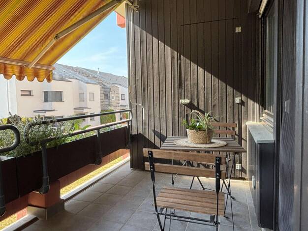 Wohnung zum Kauf 245.000 € 3,5 Zimmer 93 m² 1. Geschoss Wiernsheim Wiernsheim 75446