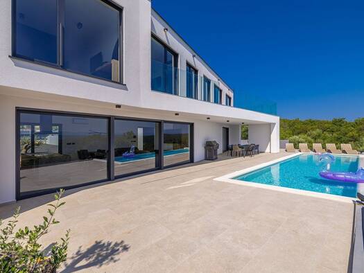 Einfamilienhaus zum Kauf 5 Zimmer 730 m² Grundstück Krk 51500