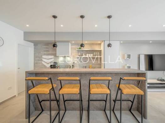Haus zum Kauf 2.500.000 € 4 Zimmer 363 m² Podstrana Podstrana