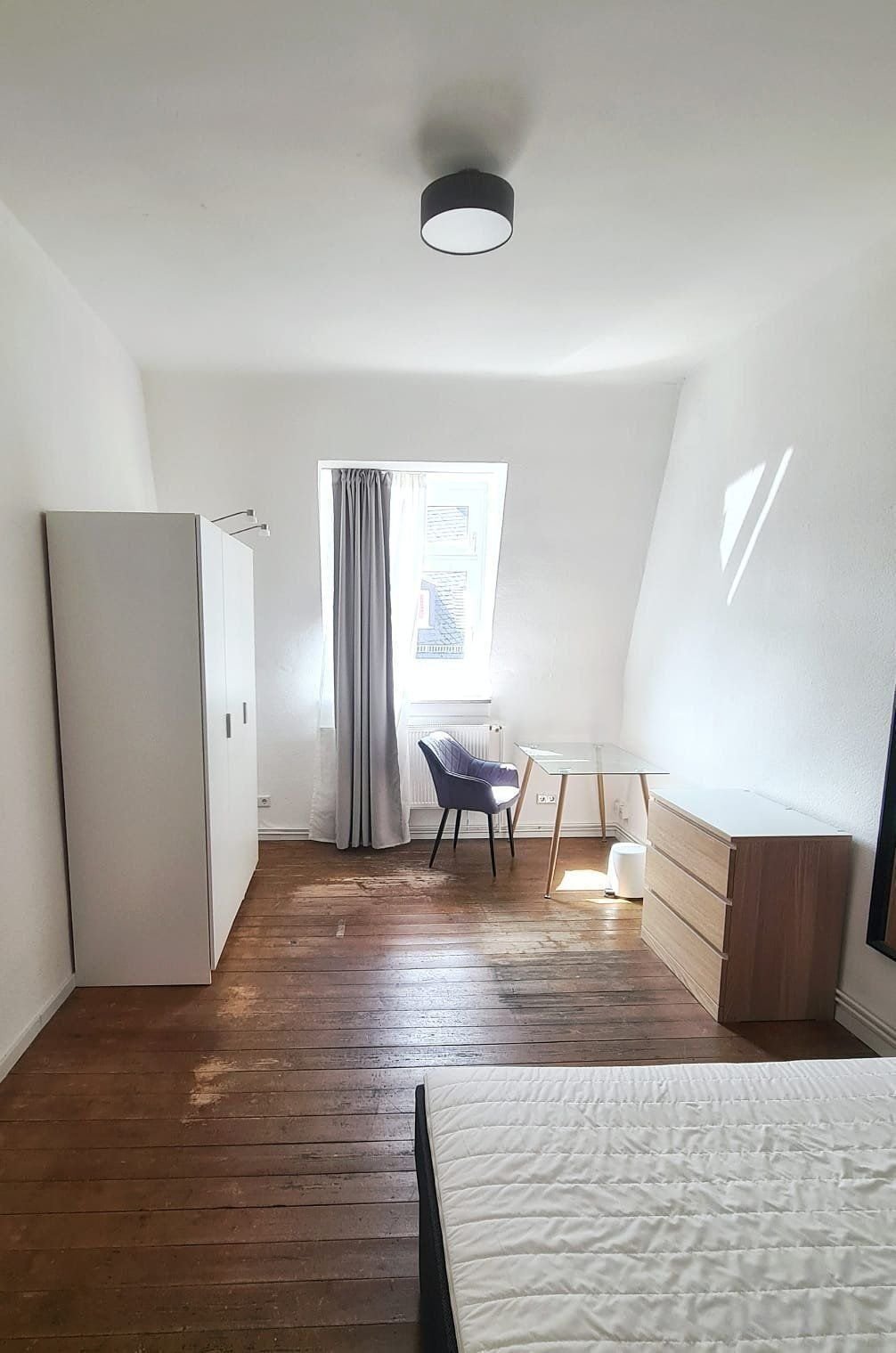 Wohnung zur Miete 1.380 € 2 Zimmer 47 m²<br/>Wohnfläche 4.<br/>Geschoss 01.12.2024<br/>Verfügbarkeit Koblenzer Strasse 44 Gallus Frankfurt am Main 60327