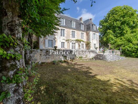 Reihenhaus zum Kauf 840.000 € 11 Zimmer Poitiers Sud Poitiers 86000