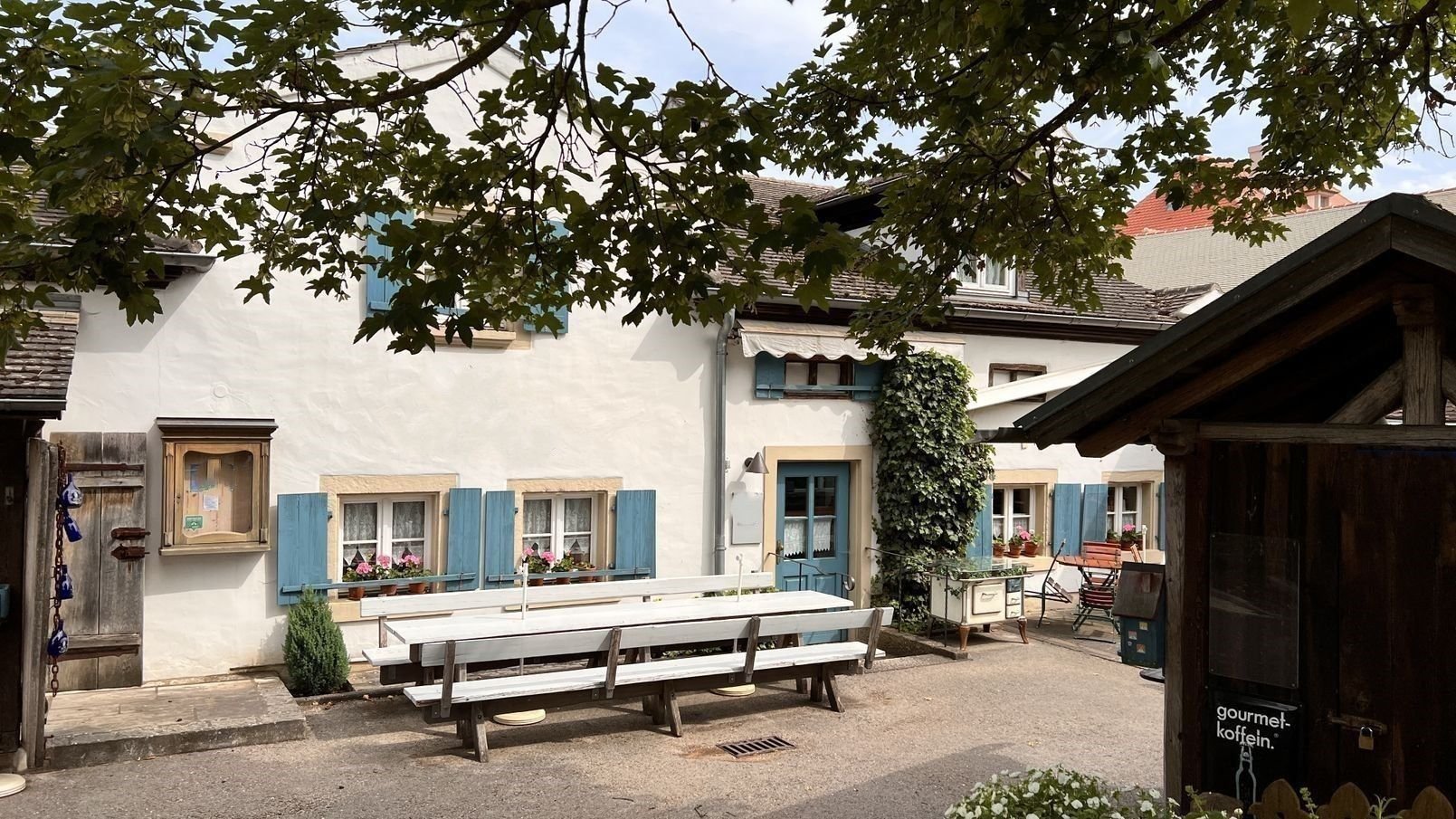 Bauernhaus zum Kauf 390.000 € 5 Zimmer 270 m²<br/>Wohnfläche Treuchtlingen Treuchtlingen 91757