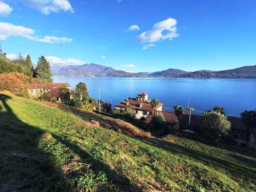 Grundstück zum Kauf 555.000 € 316 m² Grundstück Baugenehmigung vorhanden frei ab sofort Oggebbio 28824