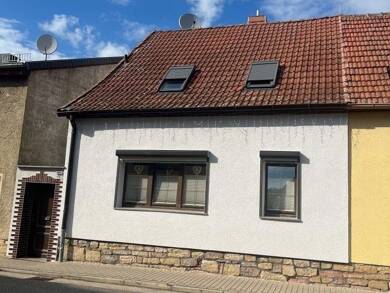 Einfamilienhaus zum Kauf 100.000 € 4 Zimmer 90 m² 155 m² Grundstück Heldrungen An der Schmücke 06577