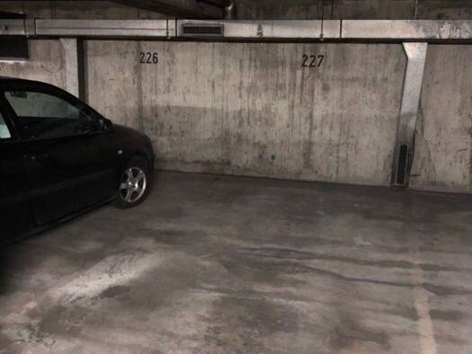 Tiefgarage zur Miete provisionsfrei 65 € 11 m² Am Europakanal 14 Büchenbach Erlangen 91056