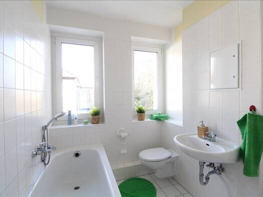 Wohnung zur Miete 326 € 2 Zimmer 46,5 m² 1. Geschoss Große Diesdorfer Str. 113 Stadtfeld West Magdeburg 39110