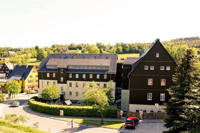 Wohnung zur Miete 470 € 3 Zimmer 94,2 m² Dachgeschoss, 3. Geschoss frei ab 01.07.2025 Rathausstraße 3 Altenberg Altenberg , Erzgeb 01773