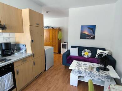Wohnung zum Kauf 98.000 € 1 Zimmer 28,3 m² Dachgeschoss, 3. Geschoss Göppingen 73033