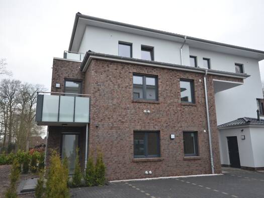 Wohnung zur Miete 740 € 3 Zimmer 69 m² frei ab 01.12.2025 Rolf-Hornig-Str. 8 A Westerstede 26655