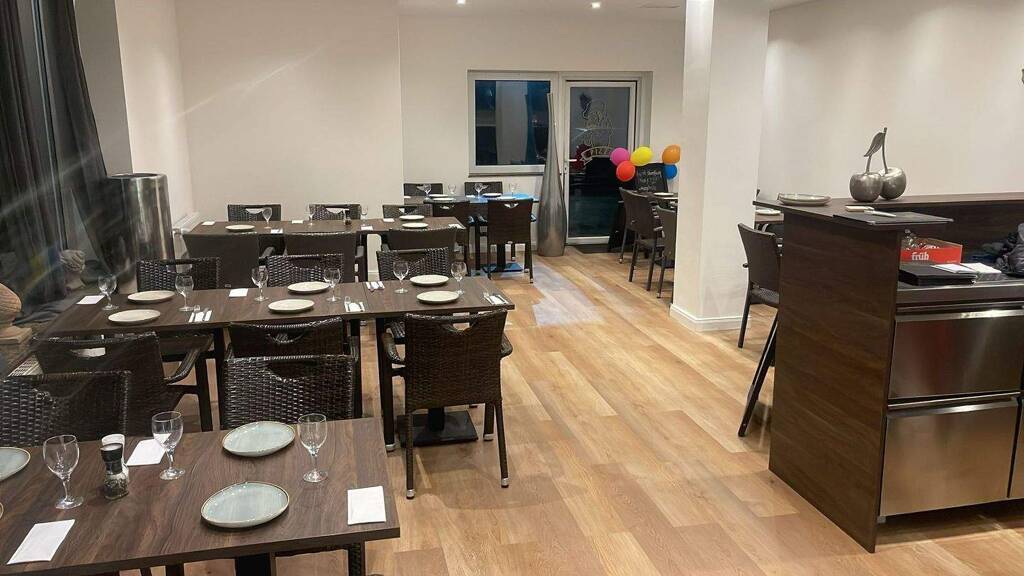 Restaurant zur Miete 2.300 € 150 m² Gastrofläche Hitdorf Leverkusen 51371