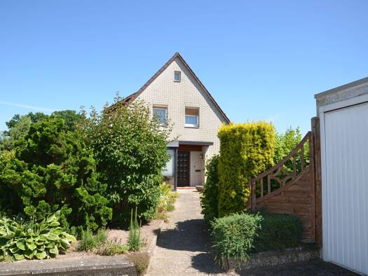 Doppelhaushälfte zum Kauf 160.000 € 4 Zimmer 95 m² 294 m² Grundstück frei ab sofort Claudiusweg 6 Ebstorf 29574