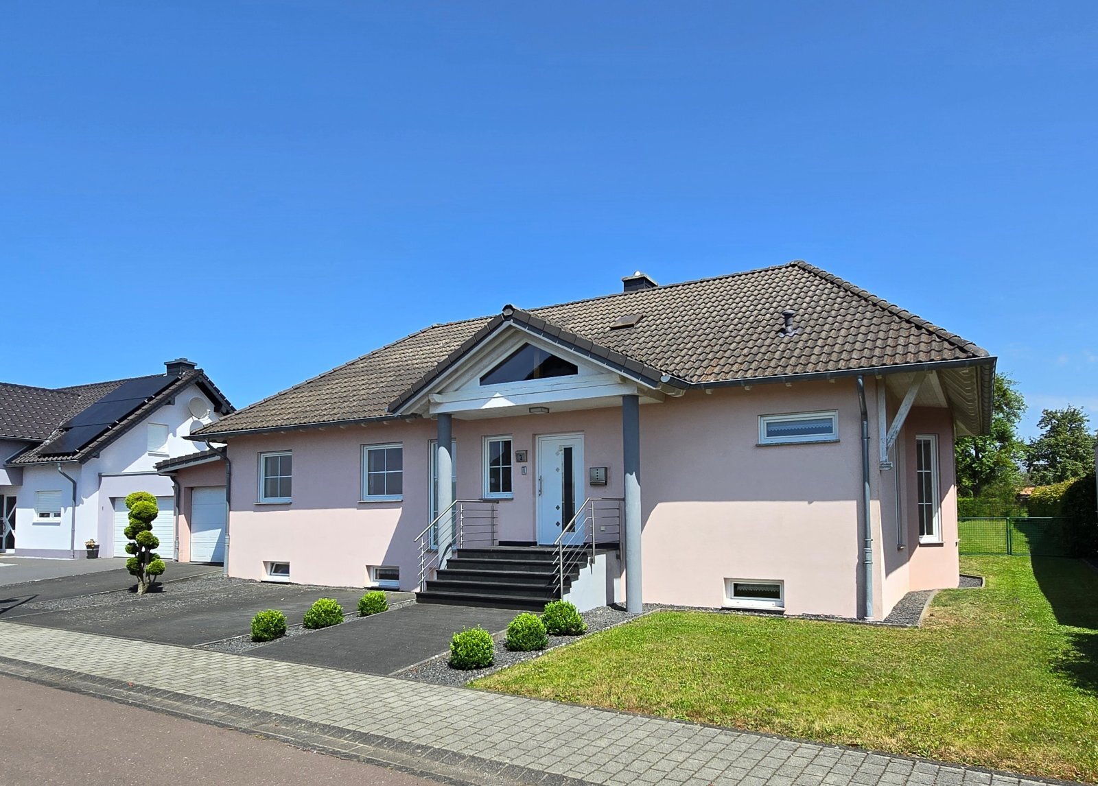 Bungalow zum Kauf 439.000 € 6 Zimmer 150 m²<br/>Wohnfläche 889 m²<br/>Grundstück Orenhofen 54298