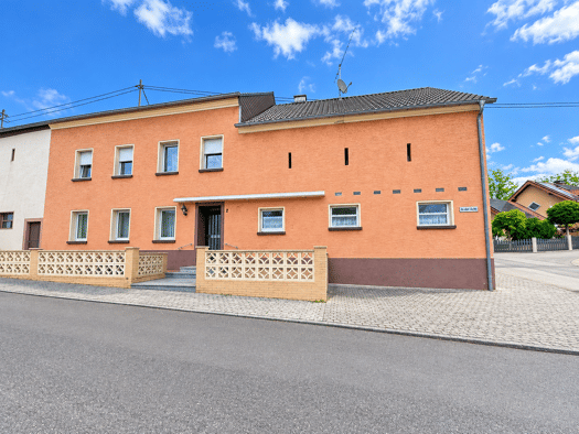 Bauernhaus zum Kauf 394.000 € 7 Zimmer 225,6 m² 2.542 m² Grundstück Lambertusstraße 21 Edingen Ralingen 54310