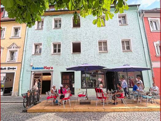 Mehrfamilienhaus zum Kauf provisionsfrei 650.000 € 15 Zimmer 530 m² 240 m² Grundstück Innenstadt Regensburg 93047