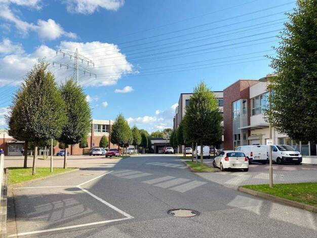 Bürofläche zur Miete 12 € 1.683 m² Bürofläche teilbar ab 240 m² Tonndorf Hamburg 22045
