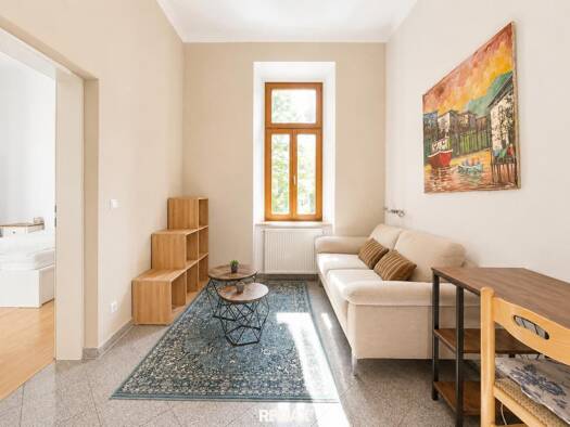 Wohnung zum Kauf 300.000 € 2 Zimmer 42 m² Musterstrasse Wien 1080