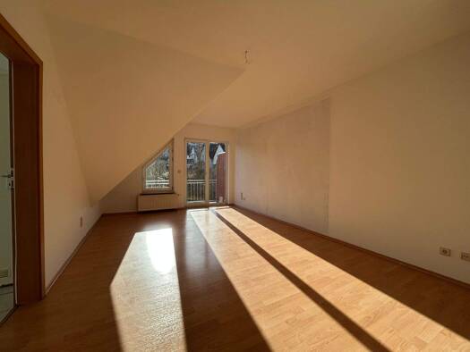 Wohnung zur Miete 660 € 4 Zimmer 81 m² 2. Geschoss frei ab sofort Platanenstraße Volkstedt Rudolstadt 07407