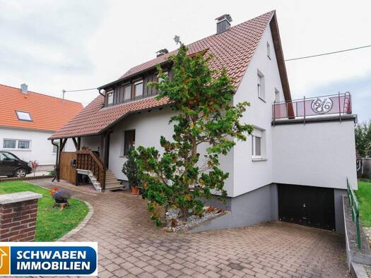 Mehrfamilienhaus zum Kauf 450.000 € 8 Zimmer 180 m² 543 m² Grundstück frei ab sofort Asselfingen 89176