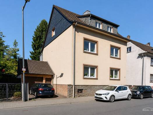 Mehrfamilienhaus zum Kauf 429.000 € 8 Zimmer 215 m² 245 m² Grundstück Siegburg Siegburg 53721