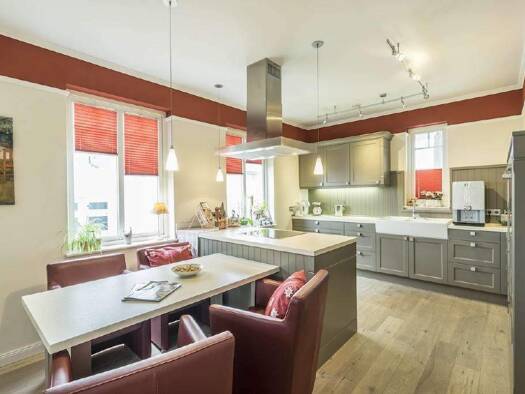 Mehrfamilienhaus zum Kauf 1.598.000 € 9 Zimmer 270 m² 709 m² Grundstück Am Bühlacker 11 Rust 77977