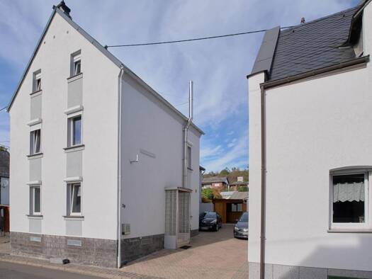 Einfamilienhaus zum Kauf 259.000 € 6 Zimmer 180 m² 223 m² Grundstück frei ab sofort Thür Thür 56743