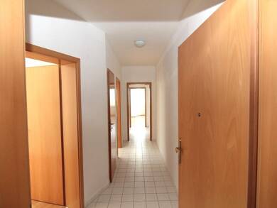 Wohnung zum Kauf 65.000 € 3 Zimmer 66,7 m² Preißelpöhl Plauen 08525