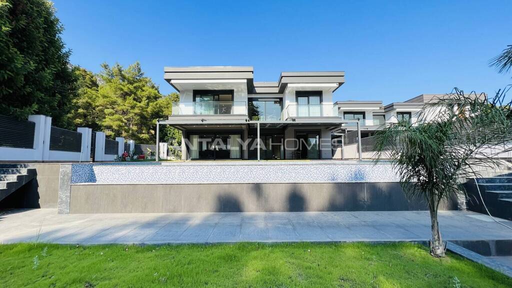 Einfamilienhaus zum Kauf 1.100.000 € 5 Zimmer 221 m² 700 m² Grundstück Antalya 07980