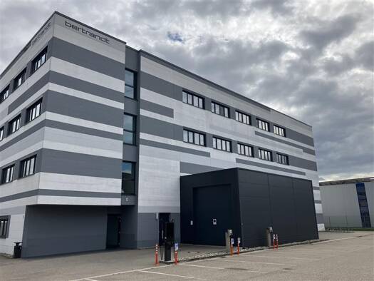 Lagerhalle zum Kauf provisionsfrei 3.278 m² Lagerfläche teilbar von 1.000 m² bis 3.278 m² Gaimersheim Gaimersheim 85080