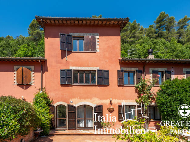 Bauernhaus zum Kauf 295.000 € 6 Zimmer 250 m² 5.400 m² Grundstück Spoleto 06049